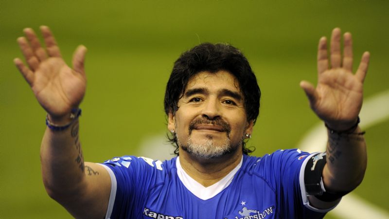 La muerte de Maradona sigue enfrentando a su entorno en la justicia a un año de su partida