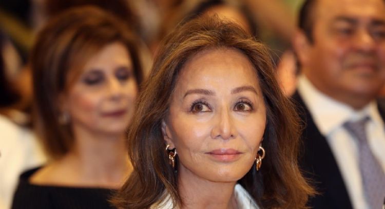 El único hijo de Isabel Preysler que le ha dado la espalda en el enfrentamiento con Vargas Llosa